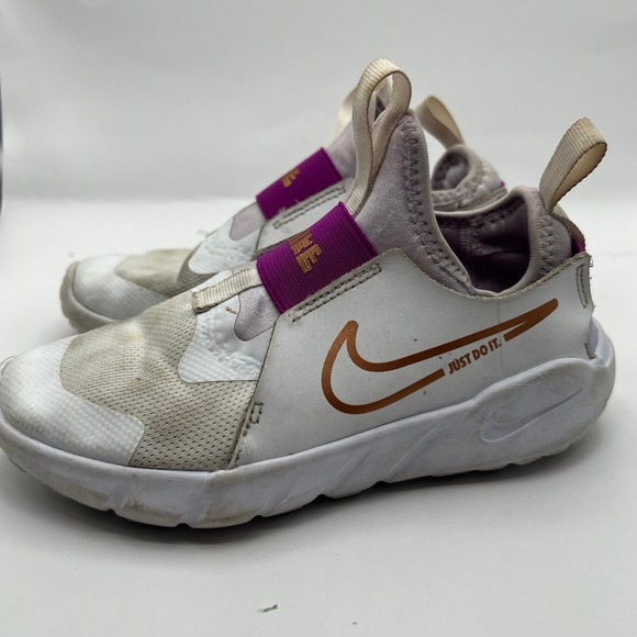 Nike Other - Nike Flexrunner 2 Kids White Purple Gold Slip On Running Shoes Girls 1y